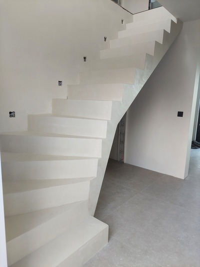 escalier Mortex et micro-ciment Brabant wallon